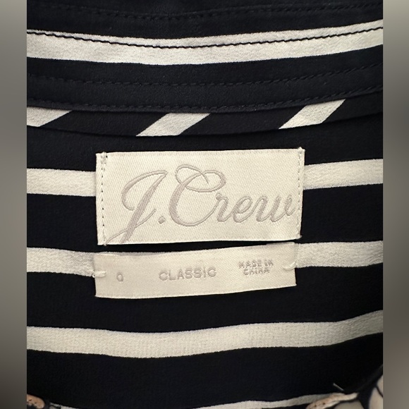 JCrew classic-fit silk shirt in stripe navy blue. Size 0. - Picture 10 of 13